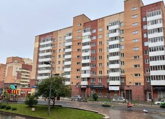 Продам 3-комнатную квартиру, 72.2 м2, Красноярск, Кировский район, Апрельская улица, 3