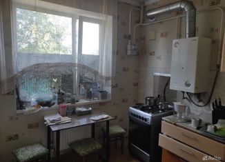 Продам 2-комнатную квартиру, 70 м2, станица Каневская, Хлеборобная улица, 33