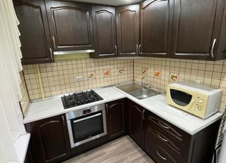 Продажа трехкомнатной квартиры, 59 м2, Омск, улица Василия Маргелова, 176, Ленинский округ