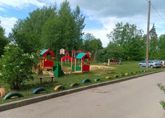 Продажа комнаты, 96.3 м2, городской посёлок Толмачёво, Советская улица, 4