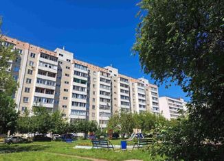Продаю 2-ком. квартиру, 50.4 м2, Сосновоборск, улица Юности, 27