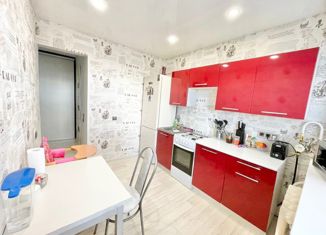 Продаю однокомнатную квартиру, 37.7 м2, Карпинск, улица Луначарского, 128А