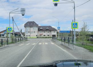 Продаю участок, 135 сот., село Новоалексеевское, Набережная улица, 1А