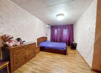 Продаю двухкомнатную квартиру, 44 м2, Славянск-на-Кубани, улица Ленина, 114