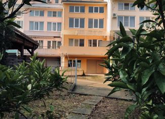 Продается таунхаус, 300 м2, Сочи, улица Белых Акаций, 1А