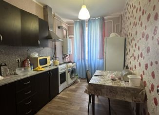 Продам 1-ком. квартиру, 37 м2, Горячий Ключ, улица Герцена, 59к5