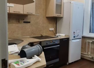 2-ком. квартира на продажу, 56.9 м2, Мегион, улица Нефтяников, 2