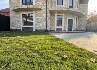 Продаю дом, 384 м2, Краснодар, улица Новицкого, улица Новицкого