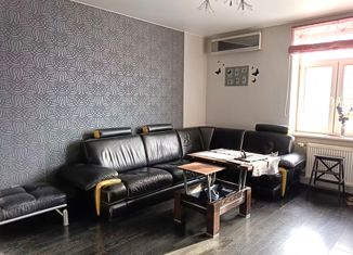 Продаю 3-комнатную квартиру, 95.1 м2, Колпино, улица Тазаева, 1