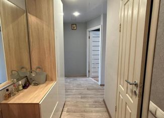 Продаю 3-комнатную квартиру, 57.9 м2, Новосибирск, Чемская улица, 10, Чемская улица