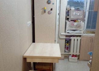 Продается трехкомнатная квартира, 59 м2, Минеральные Воды, улица 50 лет Октября, 67