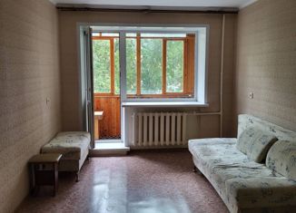 Продается 1-ком. квартира, 31.6 м2, Пермь, Дзержинский район, Петропавловская улица, 86