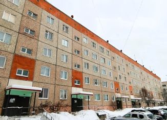 Продаю трехкомнатную квартиру, 62.6 м2, Мурманская область, проспект Сидоренко, 26