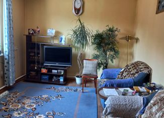 Продам 3-комнатную квартиру, 63.3 м2, село Верхотомское, Цветочная улица, 1