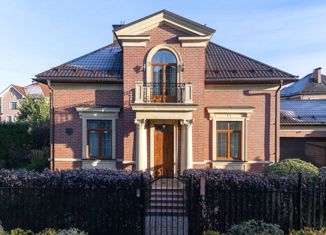 Продаю дом, 240 м2, коттеджный посёлок Альбион