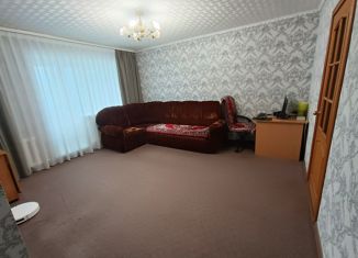 Продаю 3-ком. квартиру, 66 м2, поселок городского типа Благовещенка, улица Победы, 46