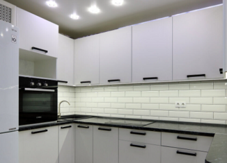 Продаю 1-ком. квартиру, 38.5 м2, Верхняя Пышма, ЖК Юность, улица Орджоникидзе, 1