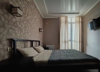 Сдается 2-комнатная квартира, 64 м2, Краснодарский край, улица Суворова, 27к2