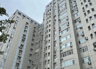 Продам 3-комнатную квартиру, 114.5 м2, Хабаровск, улица Шеронова, 103