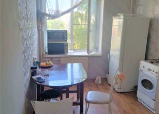 Продается 1-комнатная квартира, 34 м2, Санкт-Петербург, улица Орджоникидзе, 63, метро Звёздная