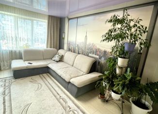 Продам 1-ком. квартиру, 33.6 м2, Уссурийск, улица Сергея Ушакова, 33