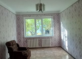 3-комнатная квартира на продажу, 69 м2, поселок городского типа Мостовской, Северная улица, 14