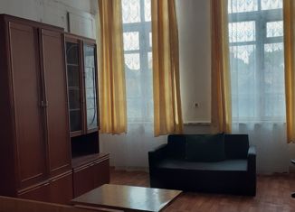 Двухкомнатная квартира в аренду, 56 м2, Краснодар, улица Коммунаров, 64, Центральный округ
