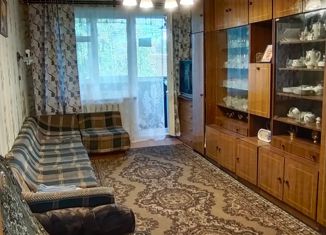 Продажа 3-ком. квартиры, 73.2 м2, Сланцы, улица Максима Горького, 11