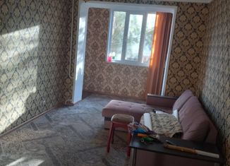 Продам 2-комнатную квартиру, 42.2 м2, Владикавказ, улица Алихана Гагкаева, 5к2, 19-й микрорайон