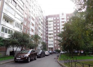 Продажа 2-комнатной квартиры, 58 м2, Санкт-Петербург, Планерная улица, 77, метро Комендантский проспект