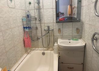 Продается 3-комнатная квартира, 58 м2, Коломна, улица Макеева, 1