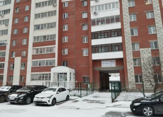 Сдам трехкомнатную квартиру, 66 м2, Екатеринбург, улица Фурманова, 125