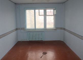 Продаю 3-комнатную квартиру, 61.3 м2, Камышин, улица Металлургов, 11