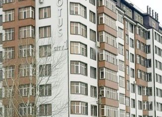 Продаю трехкомнатную квартиру, 159 м2, Нальчик, ЖК Лотус Сити, Эльбрусская улица, 19Г