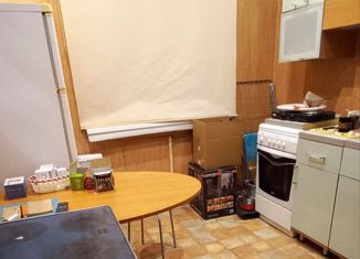 Продажа 2-комнатной квартиры, 64 м2, Кировск, улица Кирова, 24