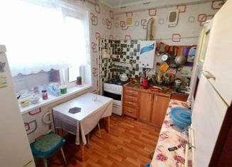 Продажа 4-комнатной квартиры, 60 м2, Энгельс, проспект Строителей, 17