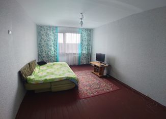 Продаю 3-комнатную квартиру, 59.7 м2, поселок Вересовка, Заводская улица, 14