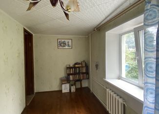 Продаю двухкомнатную квартиру, 45 м2, Жуковка, улица Калинина, 14