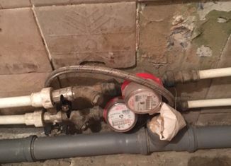 Продаю однокомнатную квартиру, 30.7 м2, Саратов, улица имени В.М. Азина, 33А, Заводской район