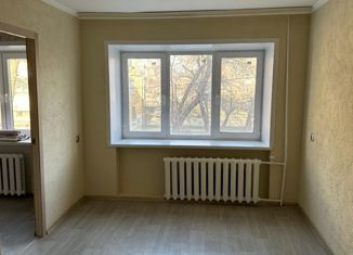 Продается трехкомнатная квартира, 43.1 м2, Самара, улица Волгина, 124, метро Гагаринская