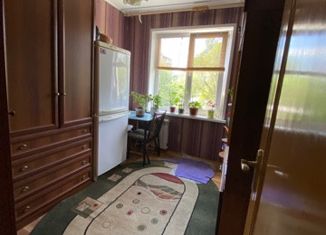 Продается четырехкомнатная квартира, 63 м2, Орск, улица Комарова, 42А