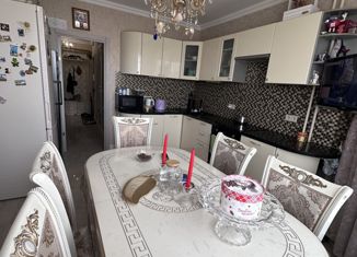 Продаю 3-ком. квартиру, 75 м2, Москва, улица Хлобыстова, 14к1, улица Хлобыстова