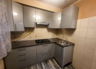 Продаю 2-ком. квартиру, 43.9 м2, Белоусово, улица Гурьянова, 37