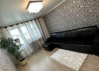 Продаю 2-ком. квартиру, 56 м2, Татарстан, улица Симонова, 6