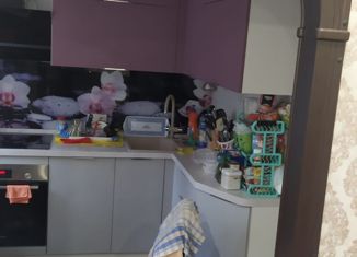 Продажа комнаты, 44 м2, Екатеринбург, улица Уральских Рабочих, 14, улица Уральских Рабочих