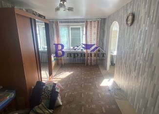 Продается 1-комнатная квартира, 29.7 м2, Осинники, улица Революции, 9