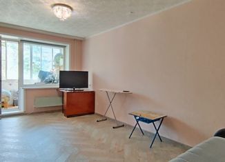 Продам 2-ком. квартиру, 44 м2, Хабаровский край, Вокзальная улица, 76к2