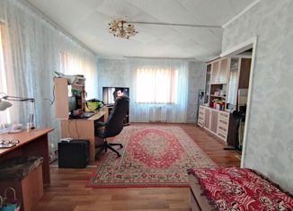 3-комнатная квартира на продажу, 66.2 м2, посёлок Акбулак, Площадный переулок, 80