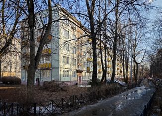 Трехкомнатная квартира на продажу, 55.7 м2, Санкт-Петербург, проспект Космонавтов, 19к2