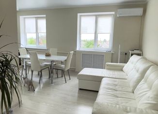 Продаю 3-комнатную квартиру, 72 м2, станица Каневская, Днепровский переулок, 6